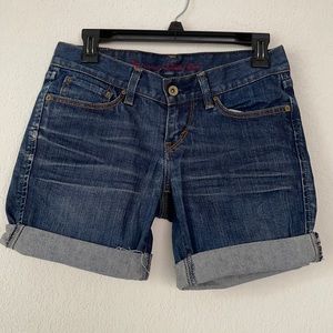 Levi’s Ultra Low Skinny 521 Shorts